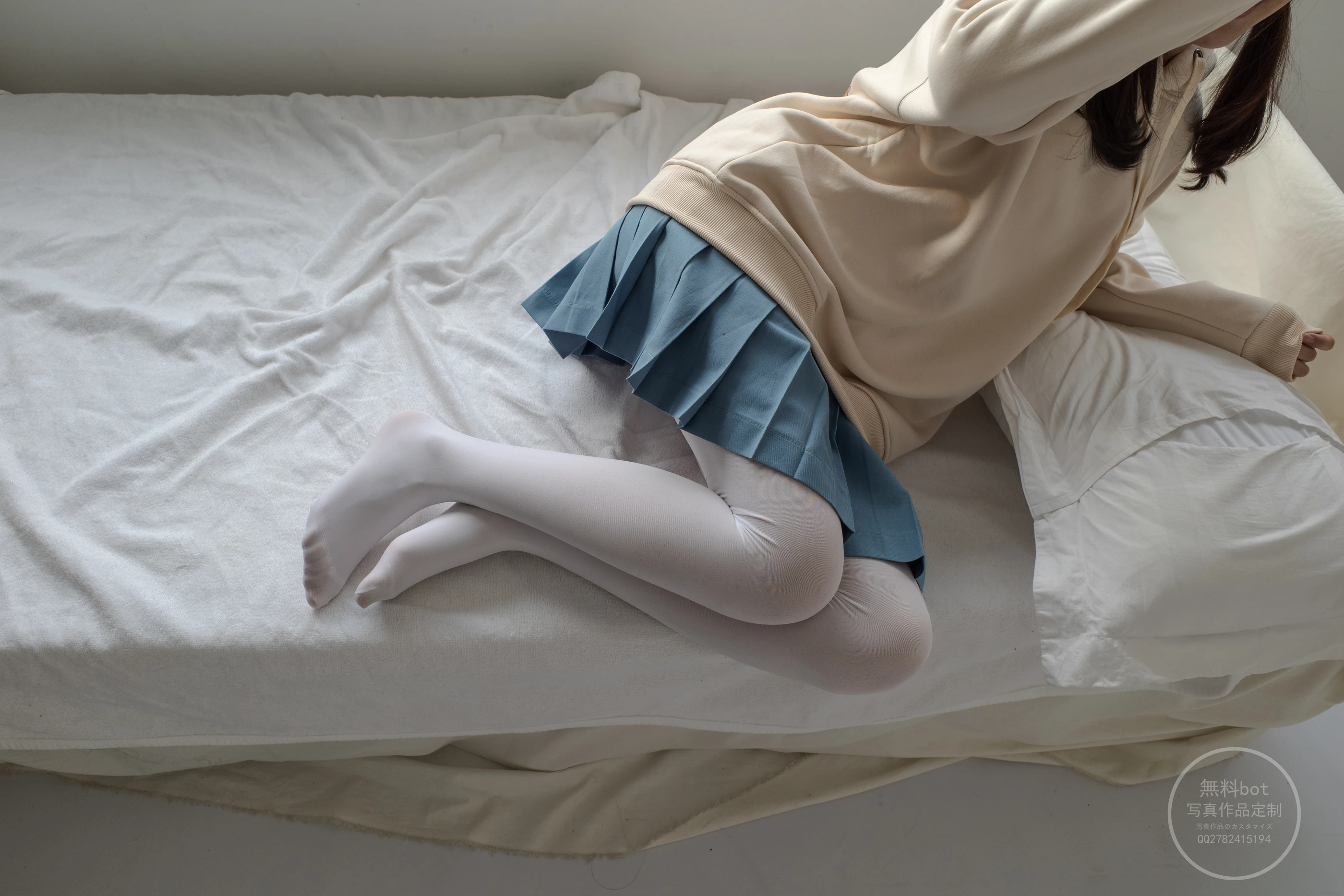 森萝财团 有料 NO.024 小香 阴暗小房间里的白丝双马尾萝莉 [84P]插图
